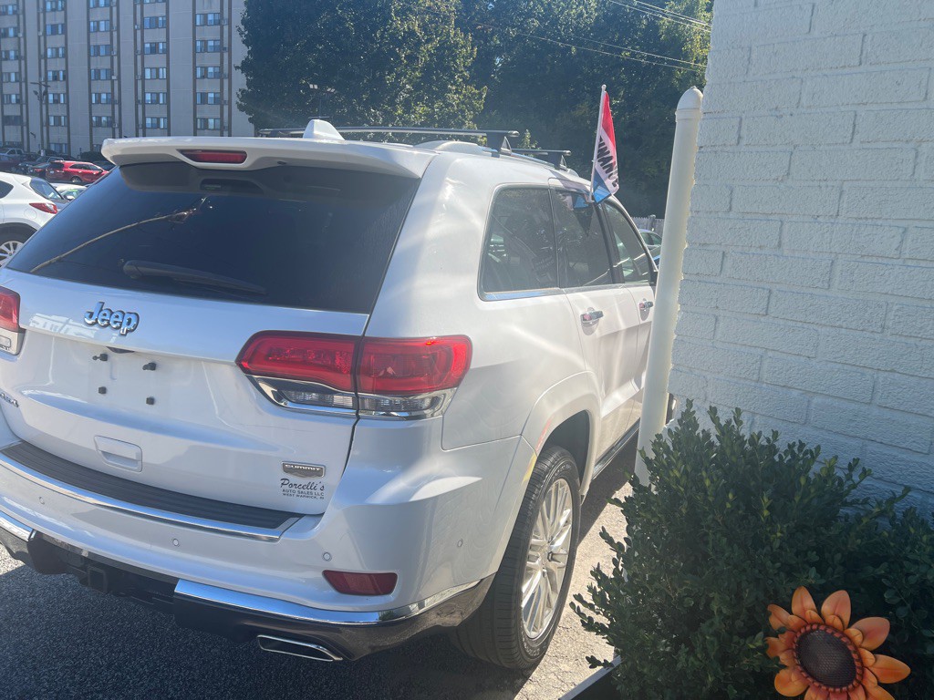 2017 Jeep Grand Cherokee Image 5