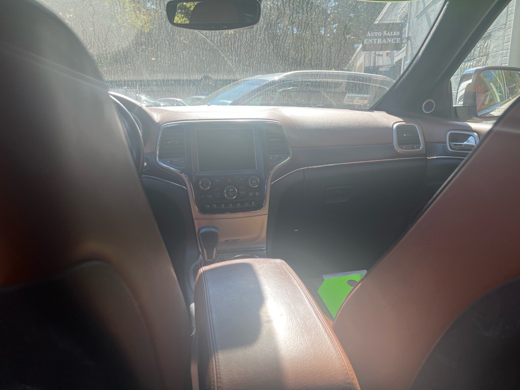 2017 Jeep Grand Cherokee Image 34