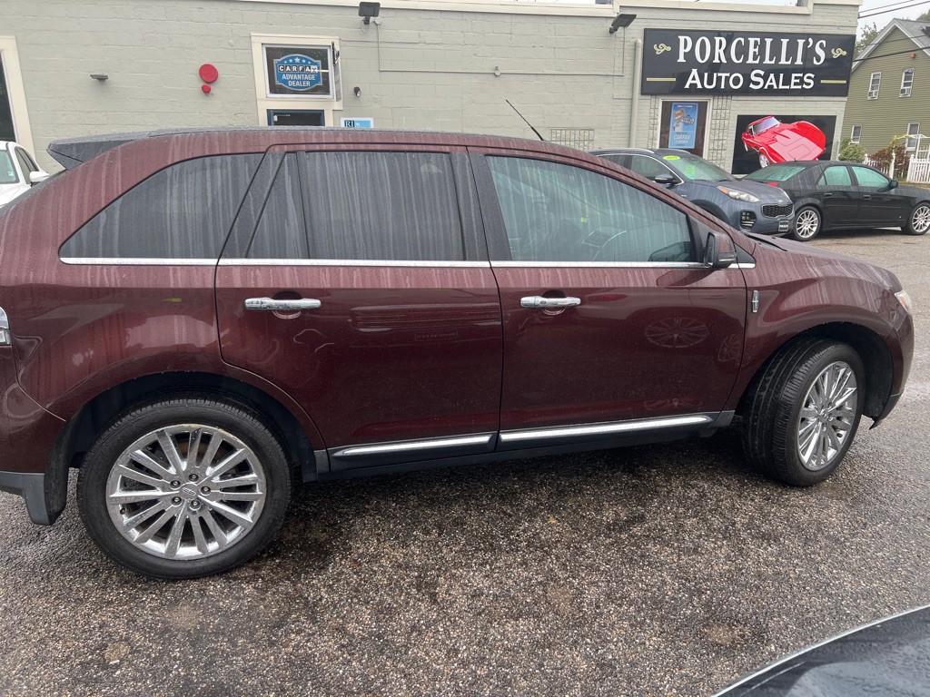 2012 Lincoln MKX Image 2