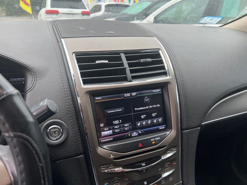 2012 Lincoln MKX Image 24