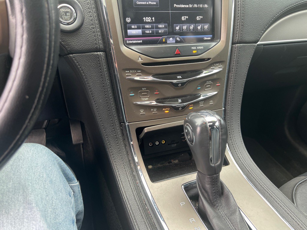 2012 Lincoln MKX Image 25