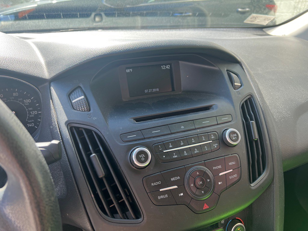 2017 Ford Focus Image 20