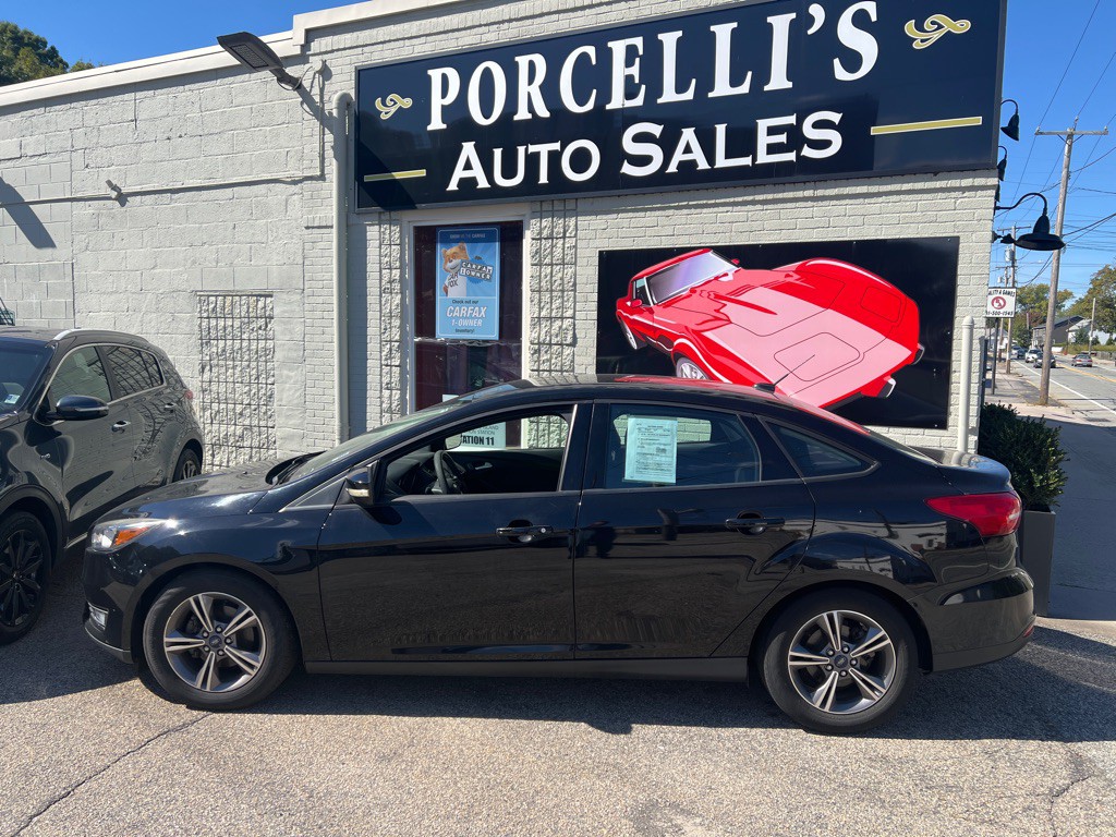 2017 Ford Focus Image 1