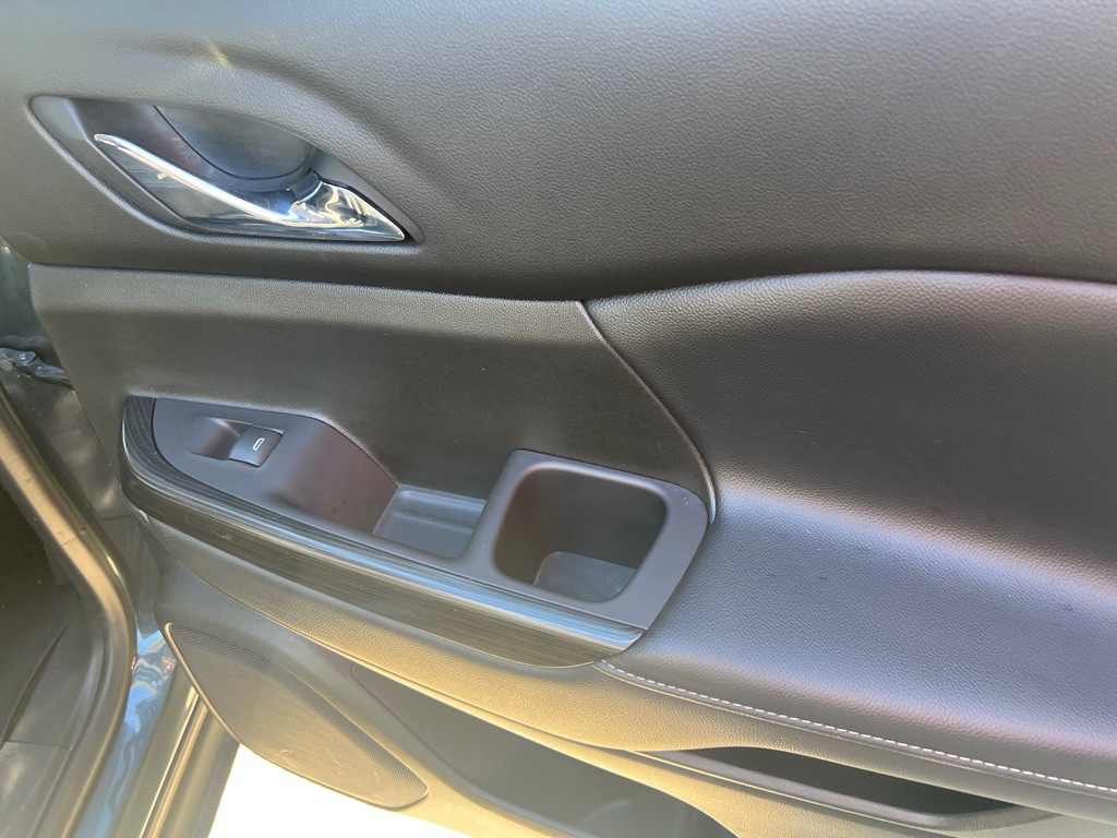 2020 GMC Acadia Image 9