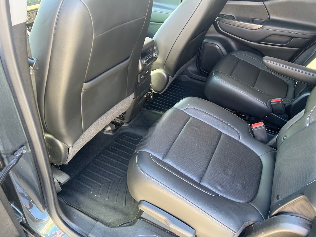 2020 GMC Acadia Image 16