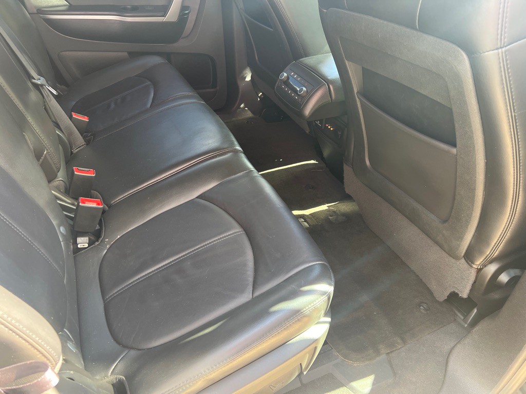 2012 GMC Acadia Image 10