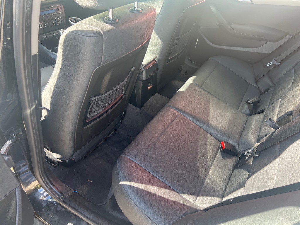 2015 BMW X1 Image 13