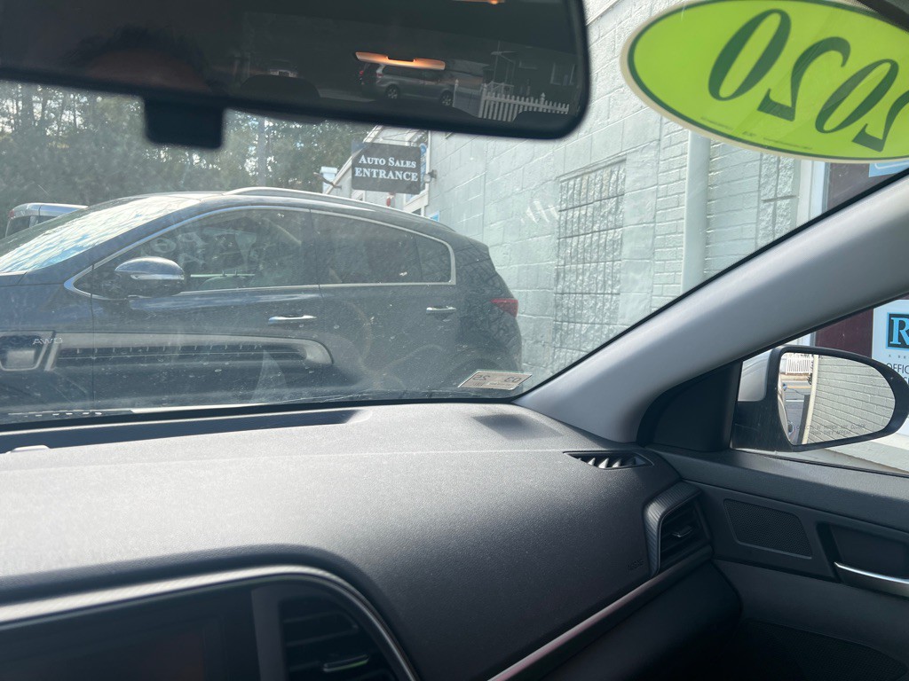 2020 Hyundai Elantra Image 21