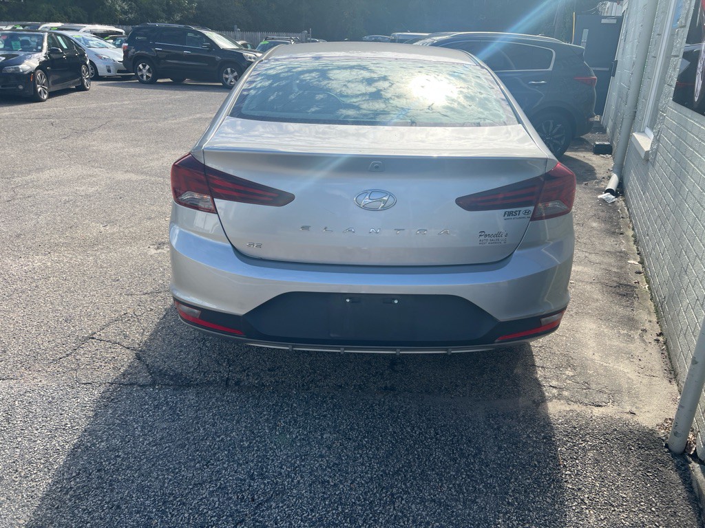 2020 Hyundai Elantra Image 26