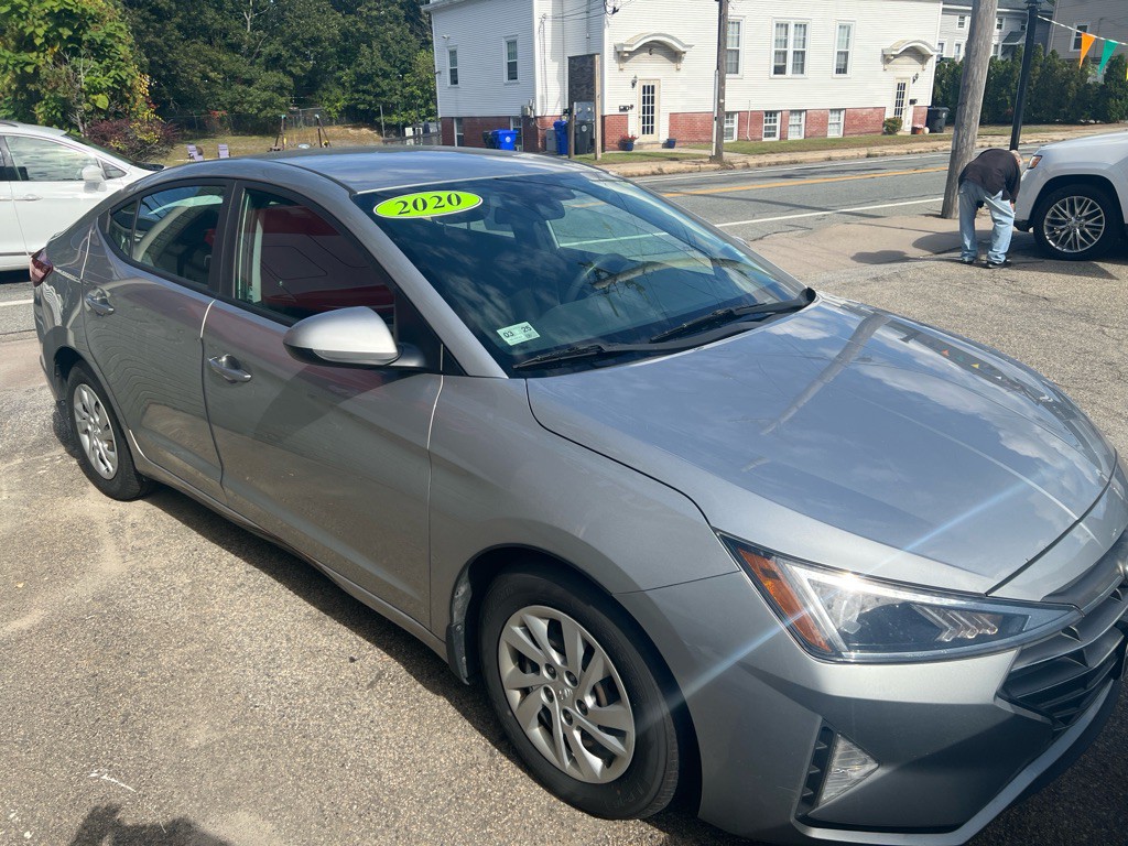 2020 Hyundai Elantra Image 28