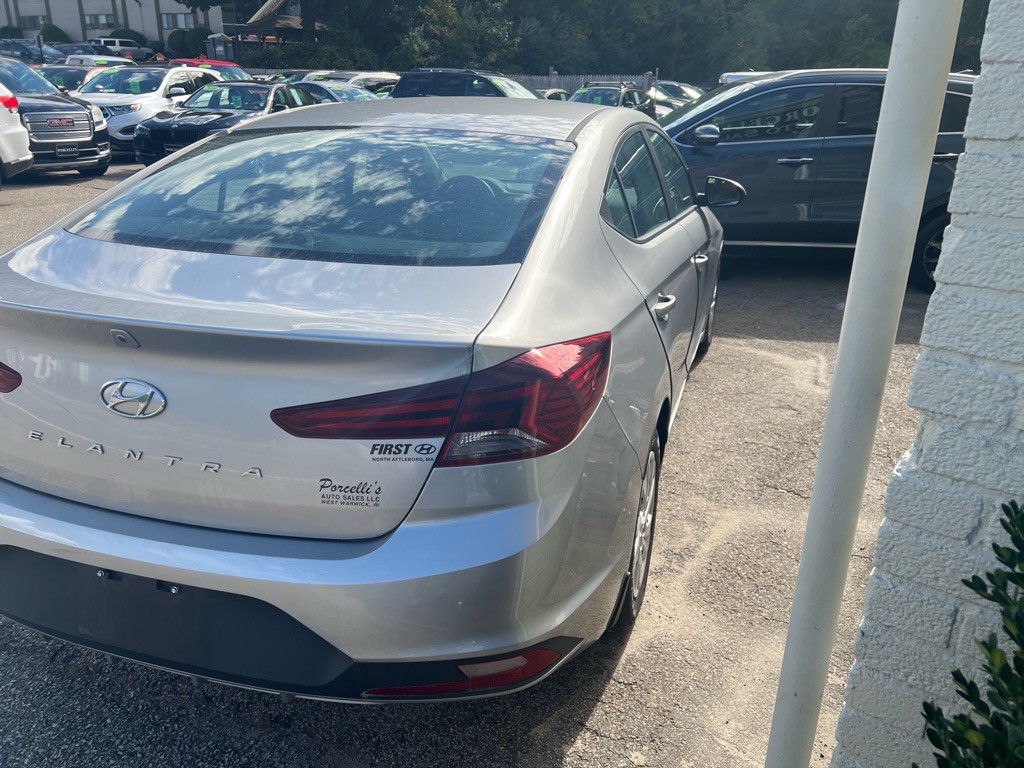 2020 Hyundai Elantra Image 29