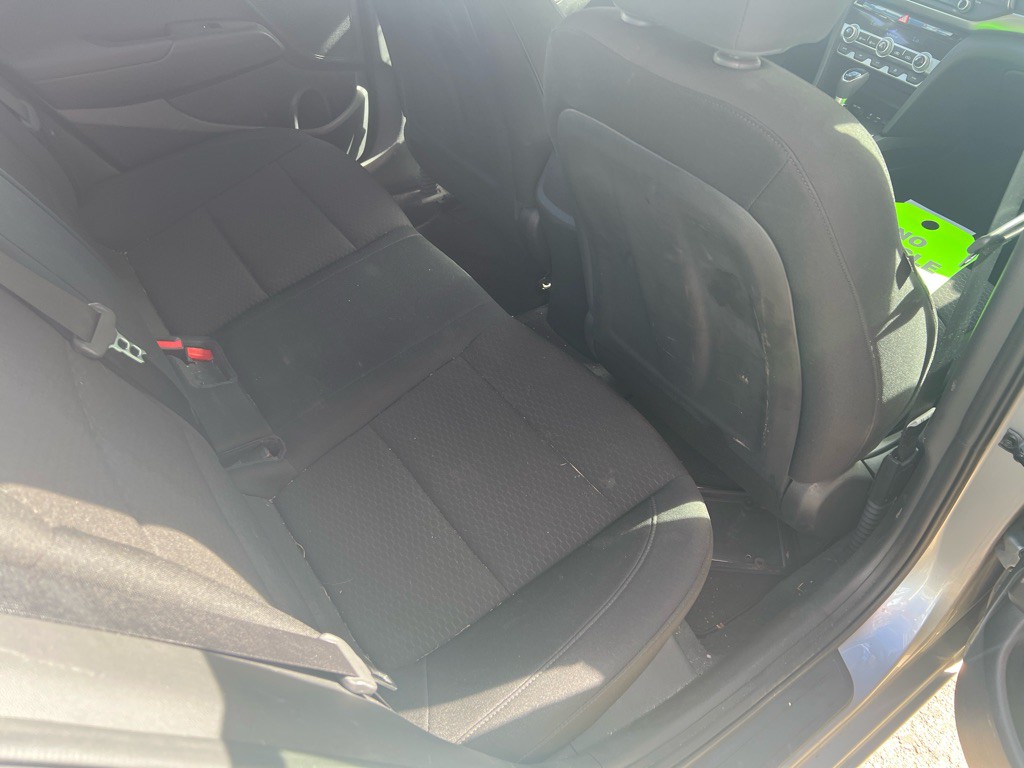 2020 Hyundai Elantra Image 32