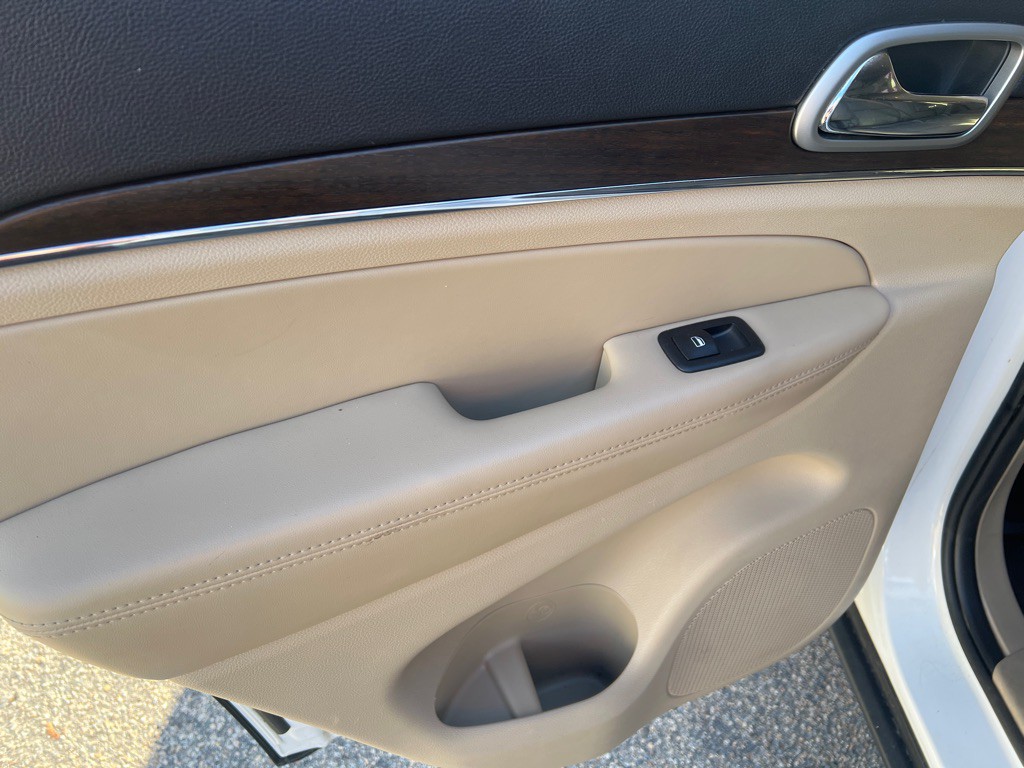 2018 Jeep Grand Cherokee Image 14