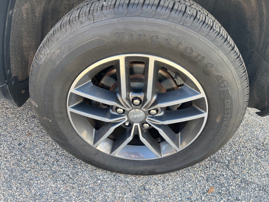 2018 Jeep Grand Cherokee Image 28