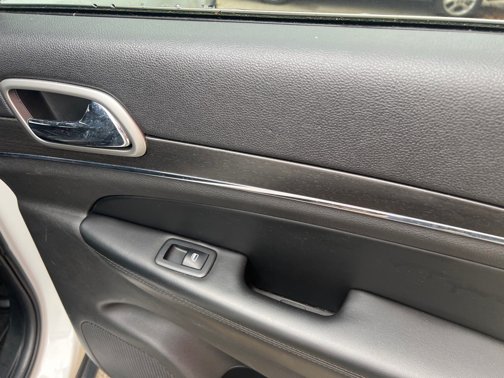 2018 Jeep Grand Cherokee Image 8