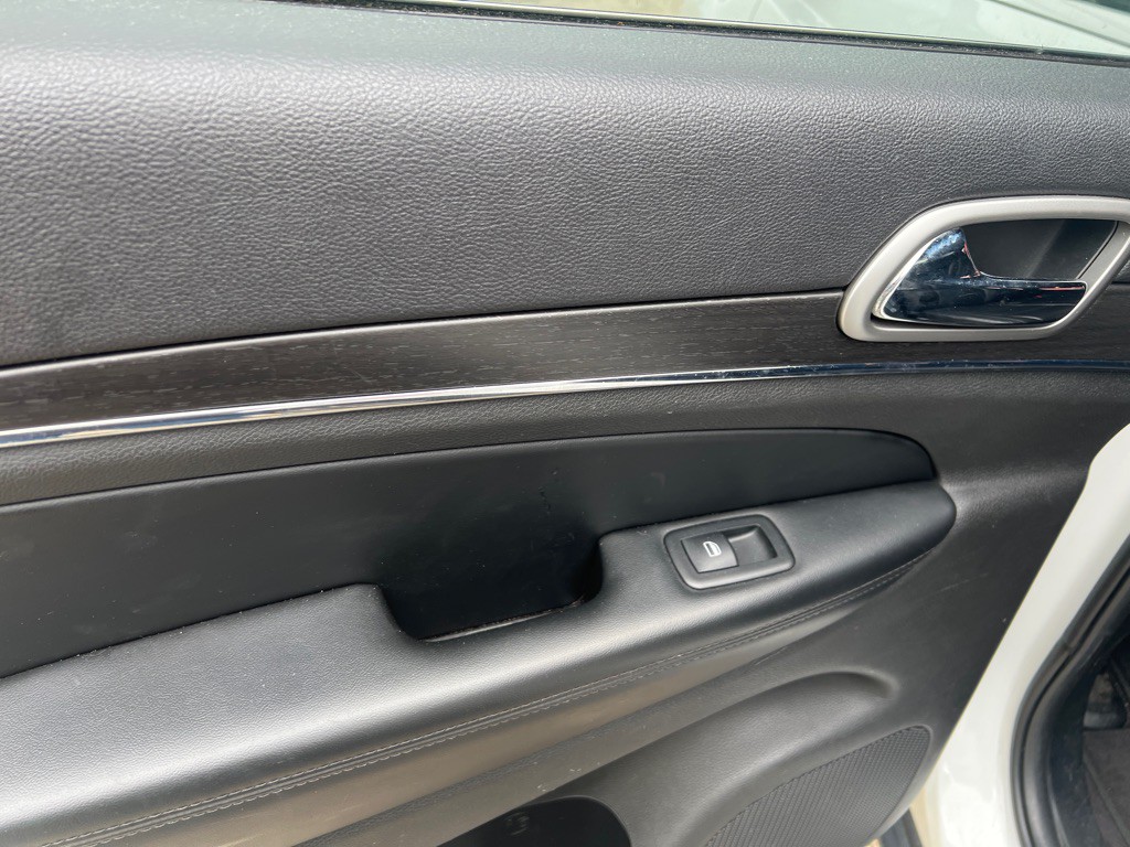 2018 Jeep Grand Cherokee Image 11