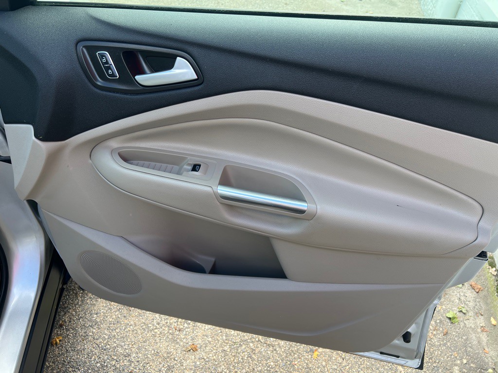 2016 Ford Escape Image 12