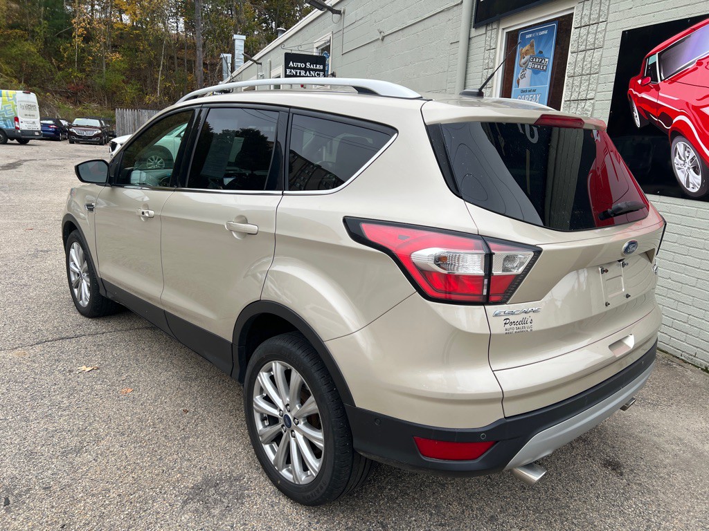 2017 Ford Escape Image 3