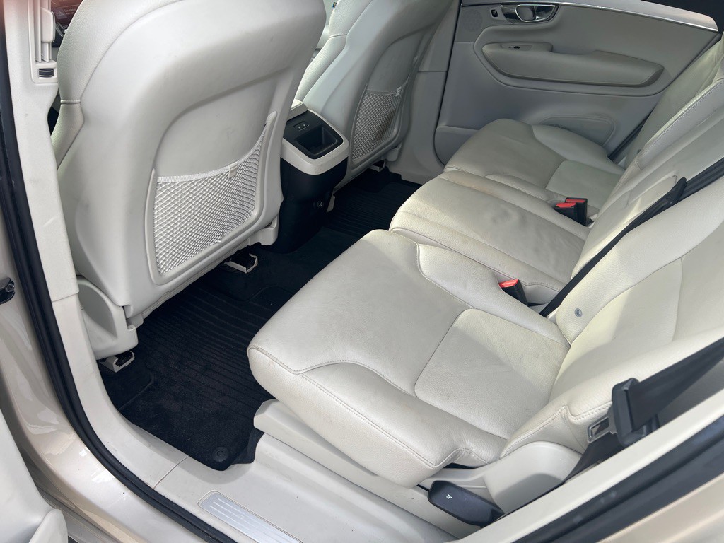 2016 Volvo XC90 Image 15