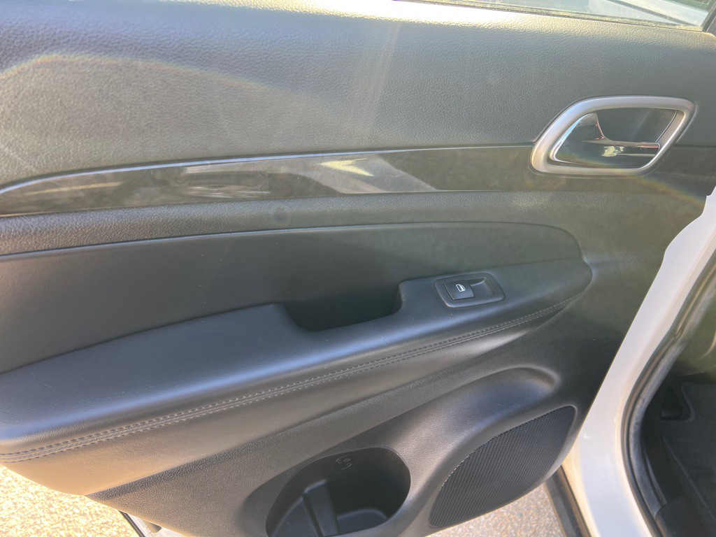 2013 Jeep Grand Cherokee Image 13