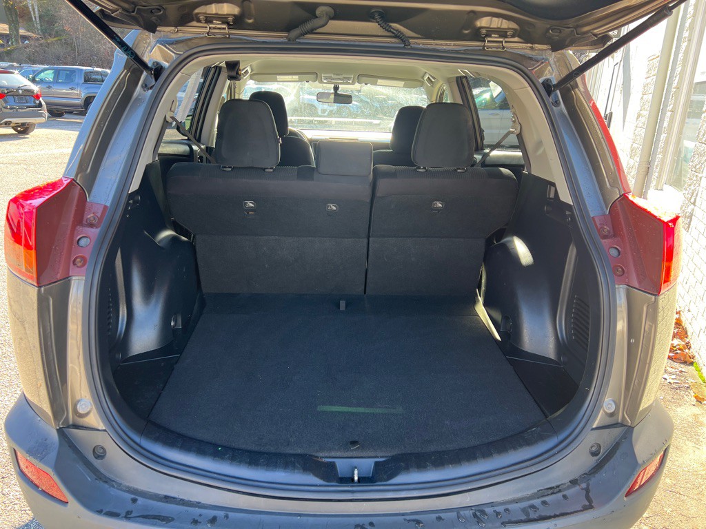 2015 Toyota Rav4 Image 13
