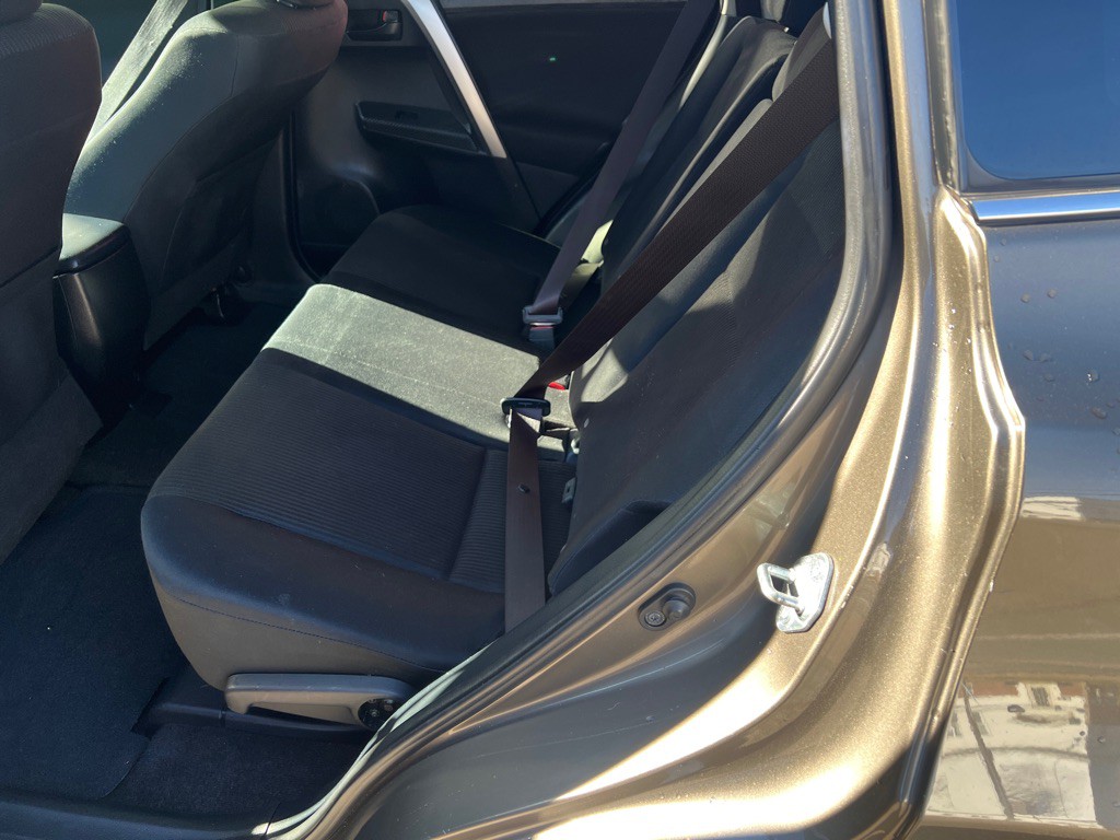 2015 Toyota Rav4 Image 15