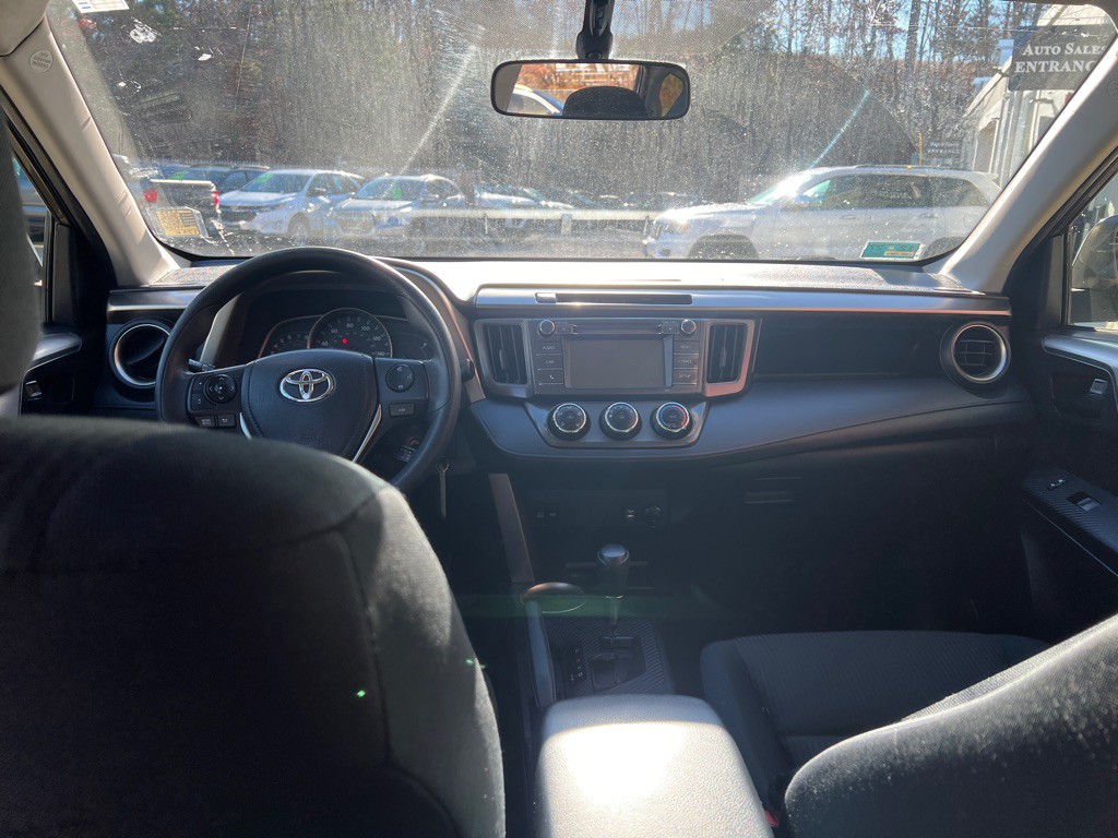2015 Toyota Rav4 Image 16
