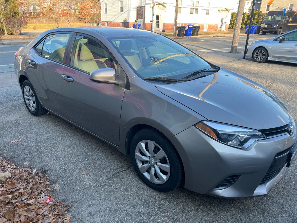 2015 Toyota Corolla Image 24