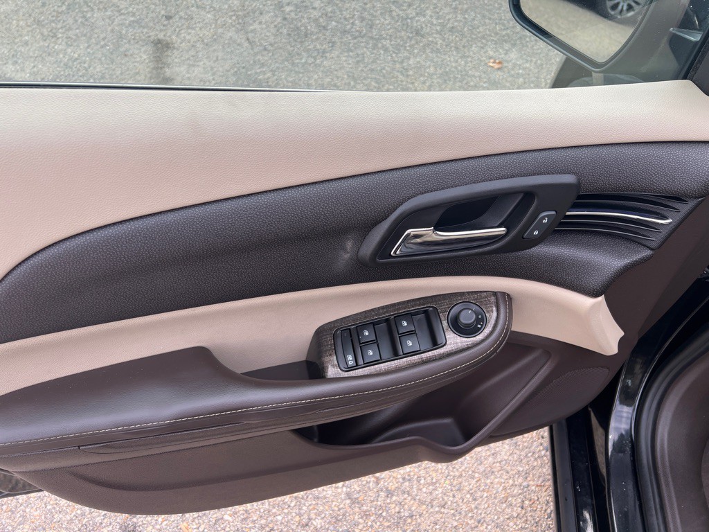 2014 Chevrolet Malibu Image 17