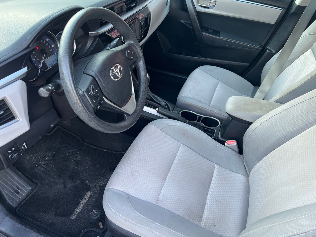 2015 Toyota Corolla Image 17