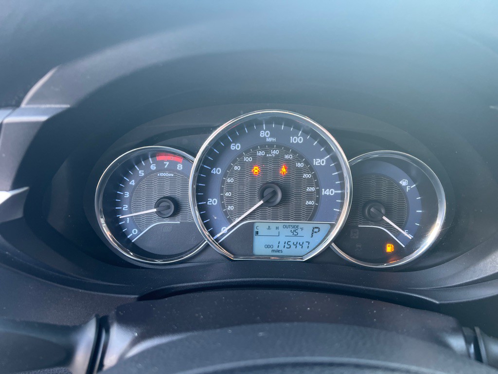 2015 Toyota Corolla Image 18