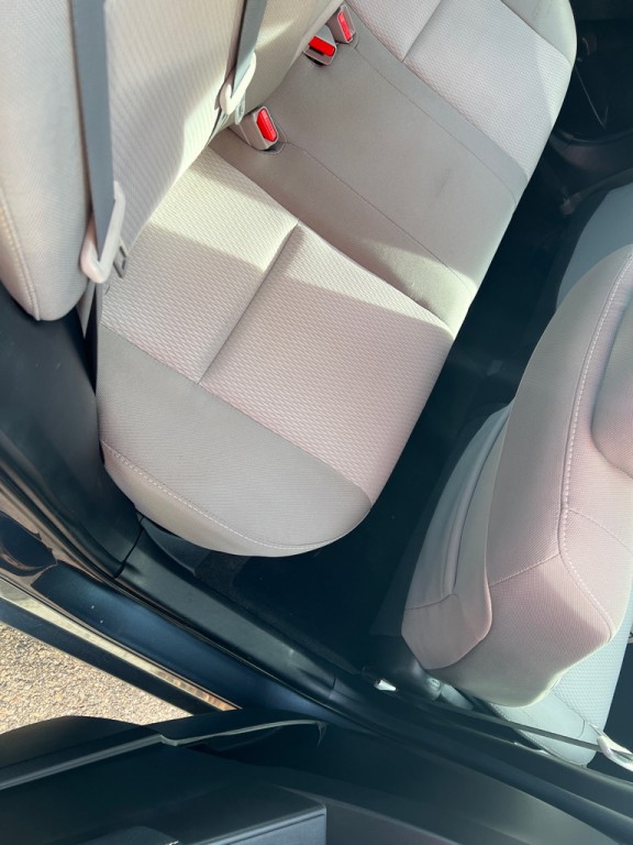 2015 Toyota Corolla Image 9