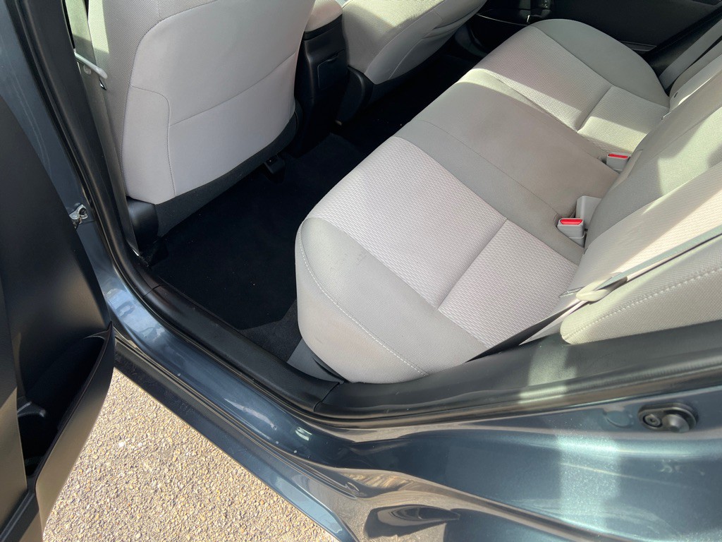 2015 Toyota Corolla Image 13