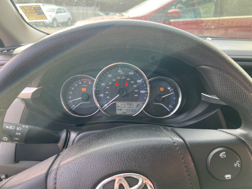 2015 Toyota Corolla Image 17