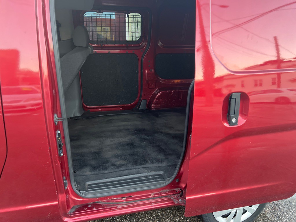 2019 Nissan NV200 Image 12