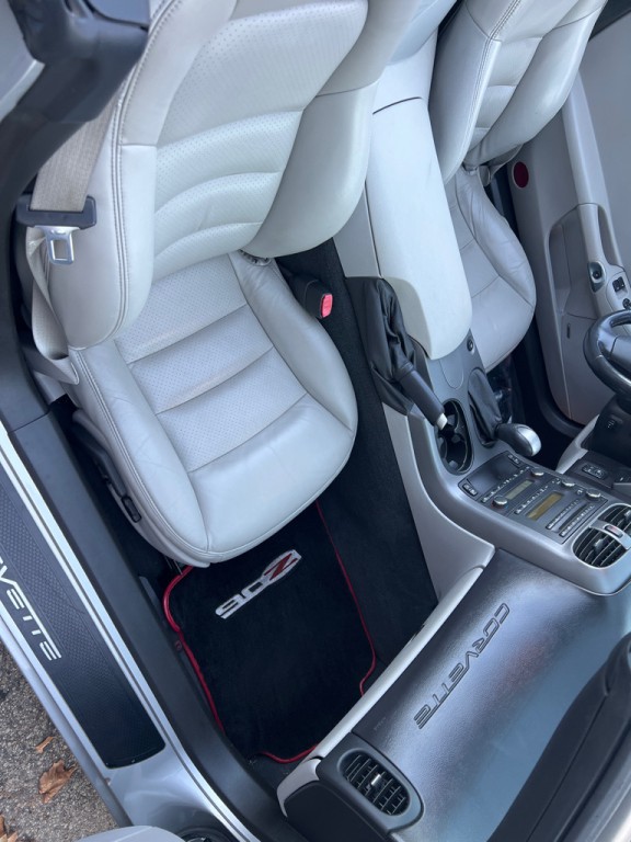 2006 Chevrolet Corvette Image 12