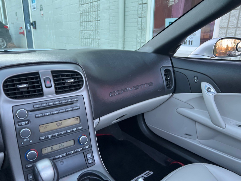 2006 Chevrolet Corvette Image 19
