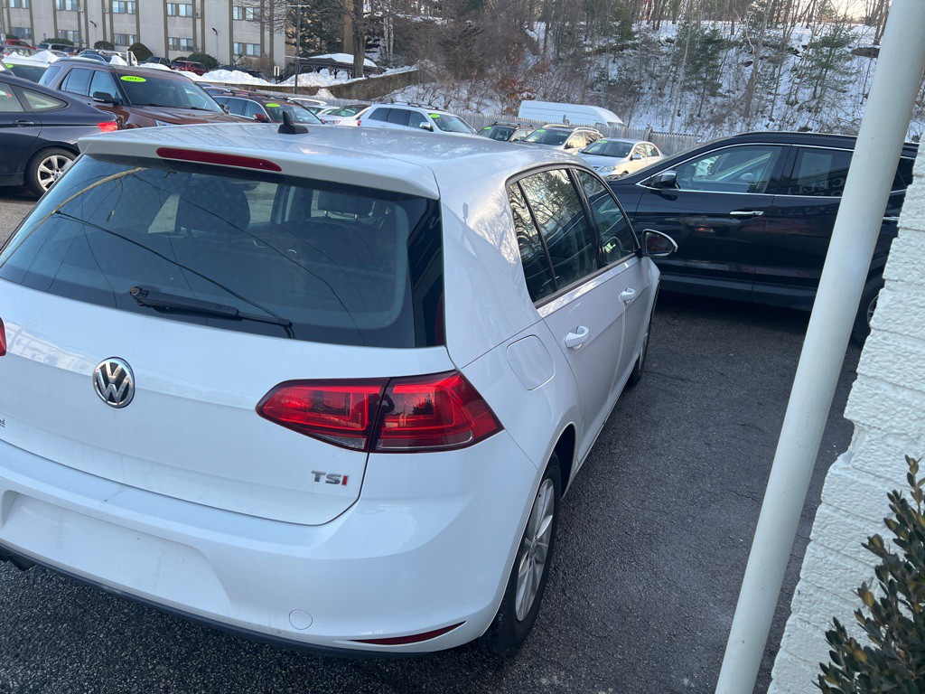 2015 Volkswagen Golf Image 5