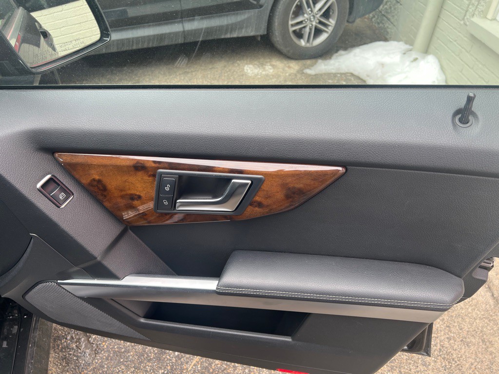 2015 Mercedes-Benz GLK-Class Image 11