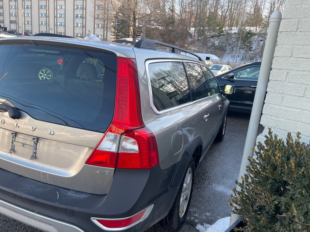 2012 Volvo XC70 Image 6