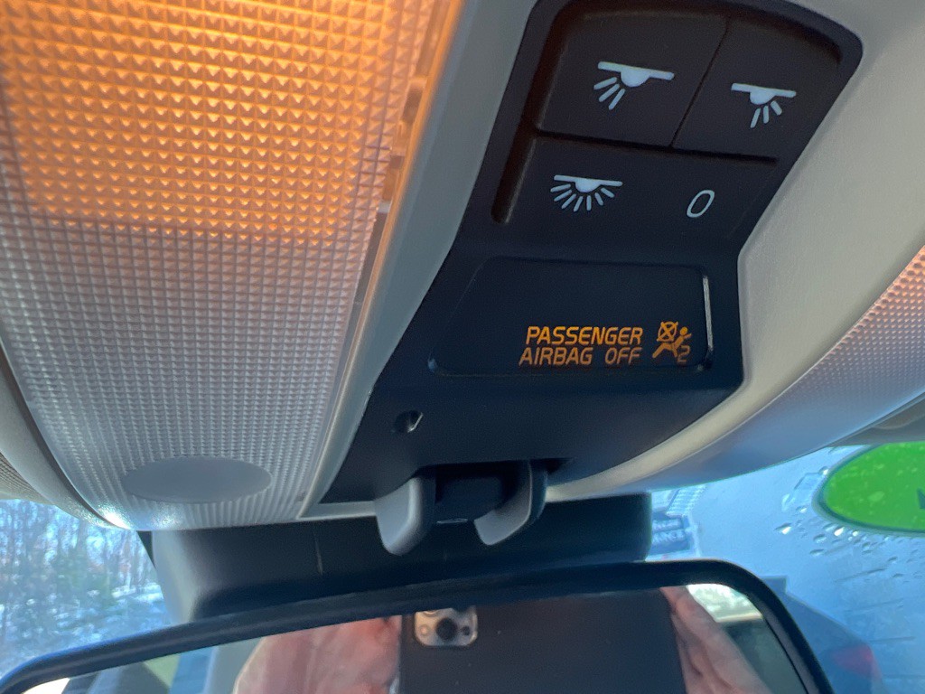 2012 Volvo XC70 Image 24