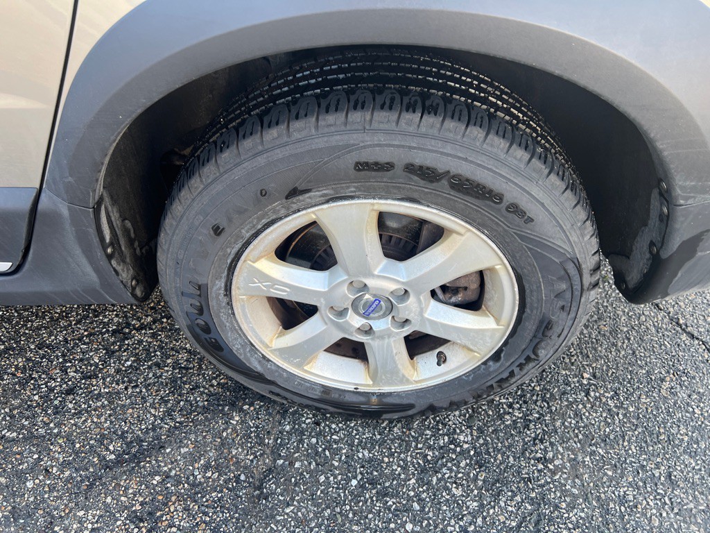 2012 Volvo XC70 Image 25