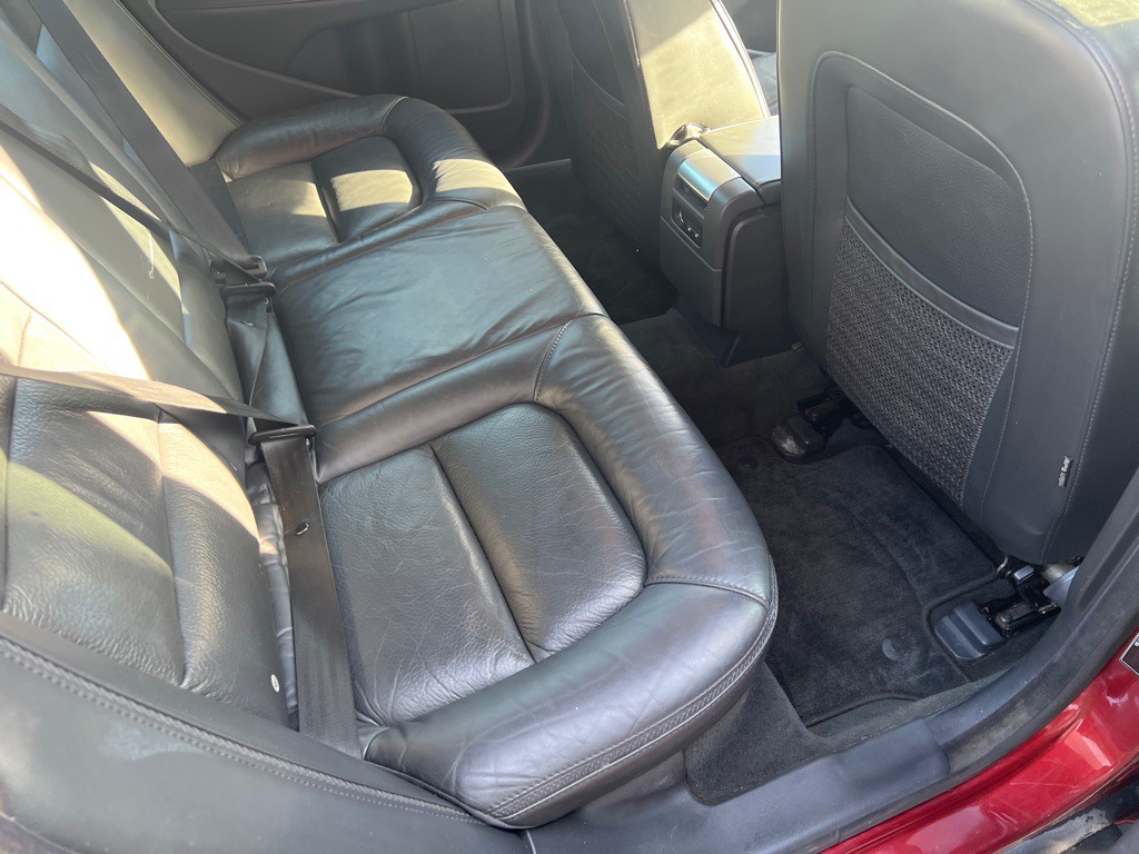 2012 Volvo XC70 Image 10