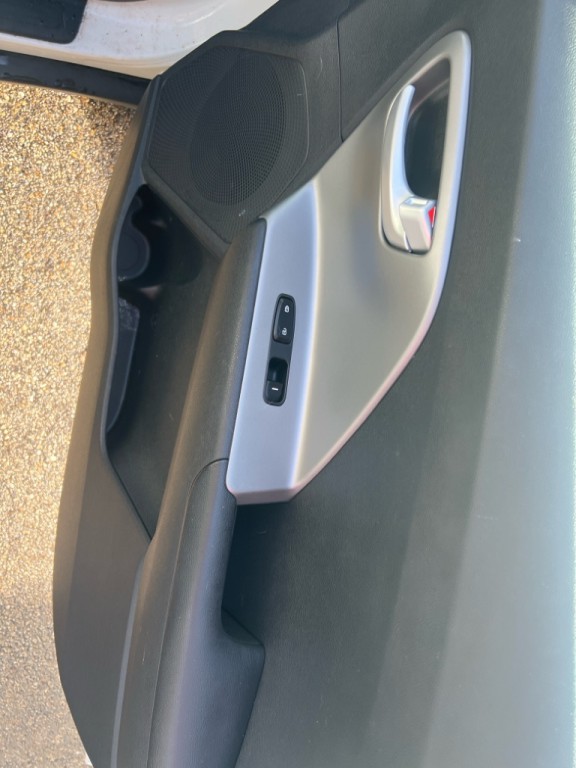 2018 Kia Niro Image 34