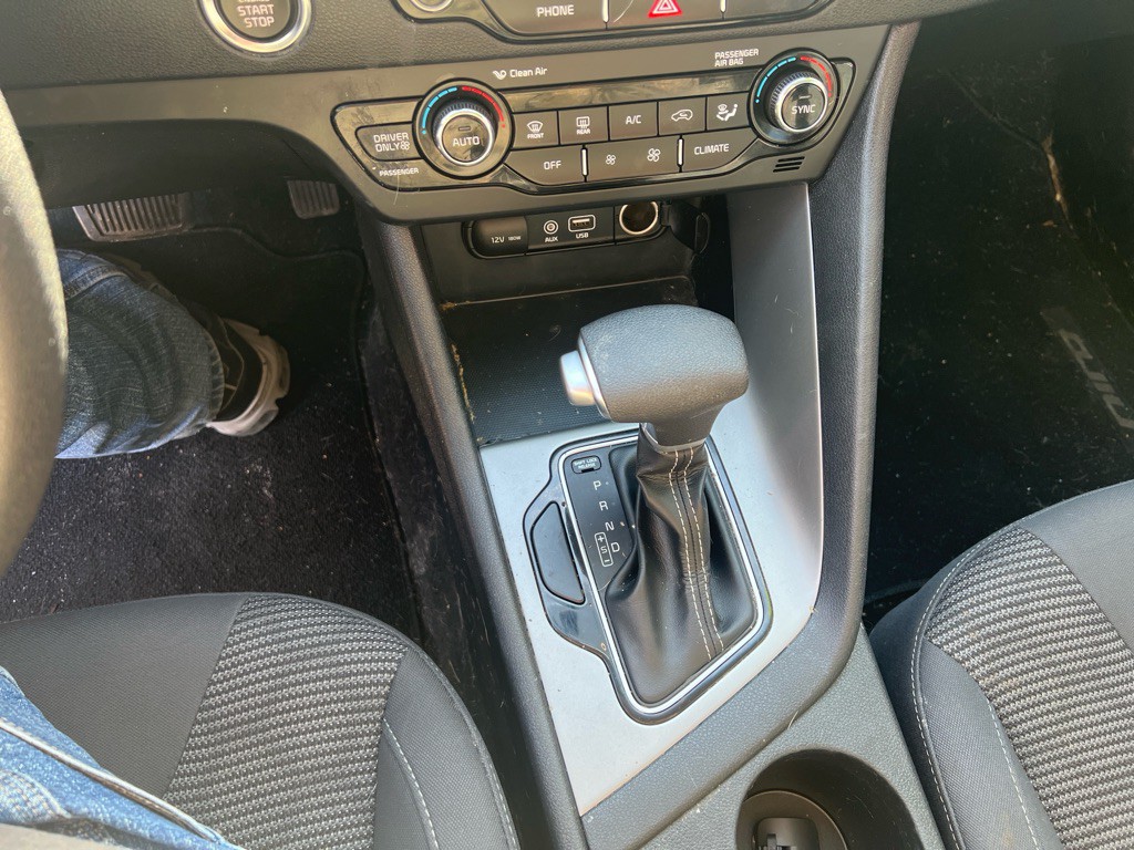 2018 Kia Niro Image 44