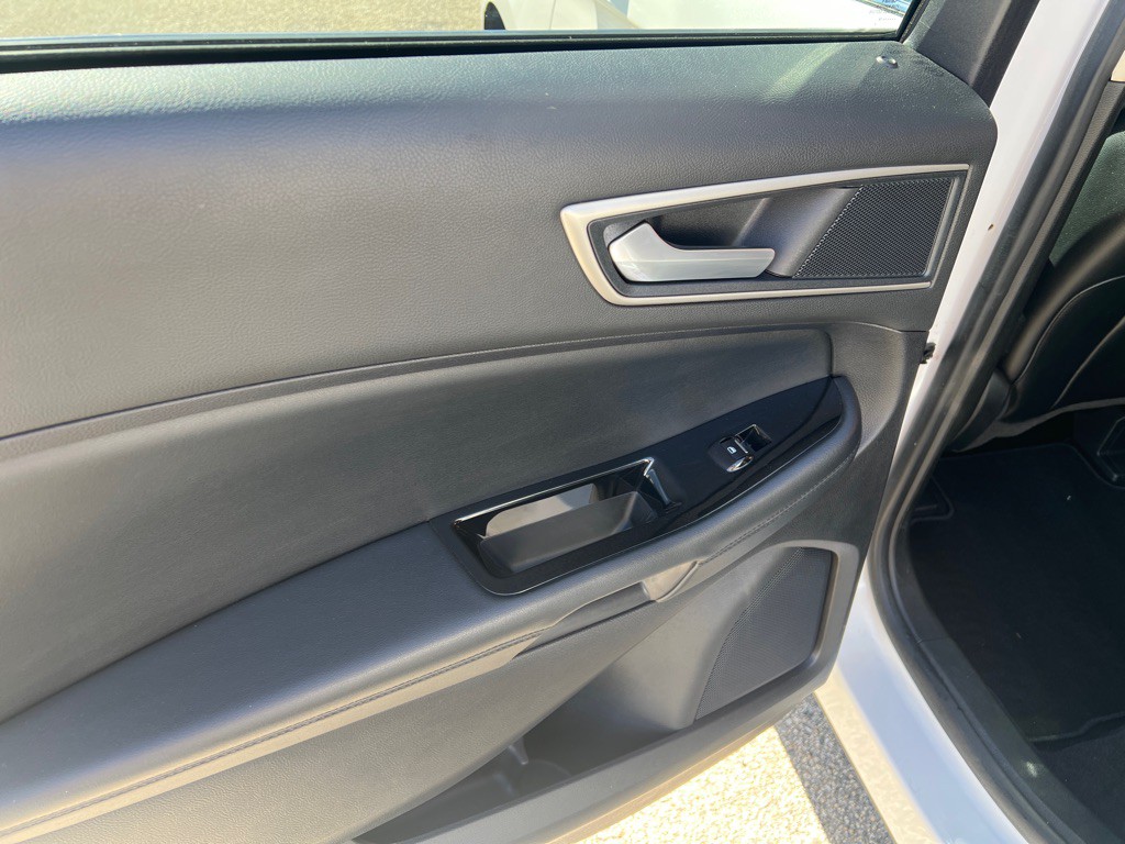 2018 Ford Edge Image 13