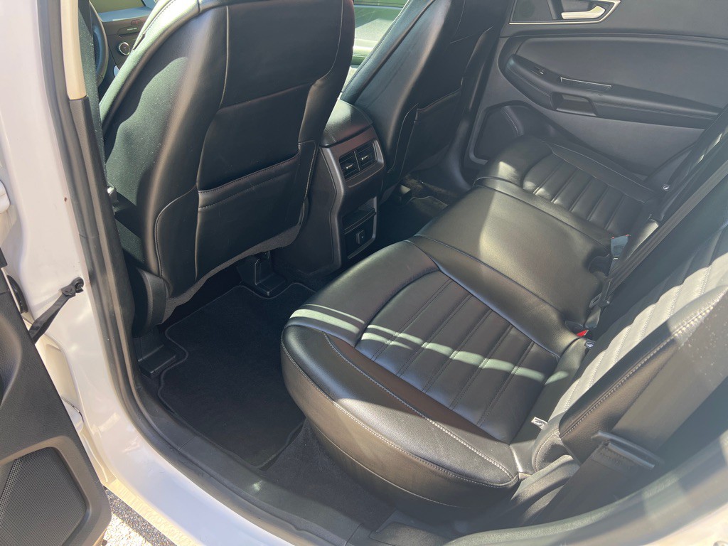 2018 Ford Edge Image 14