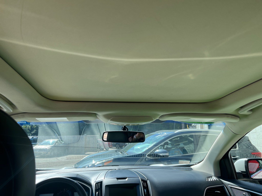 2018 Ford Edge Image 16