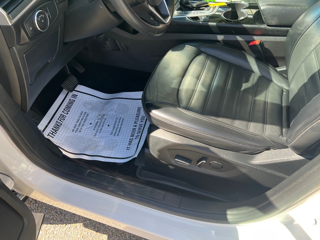 2018 Ford Edge Image 19