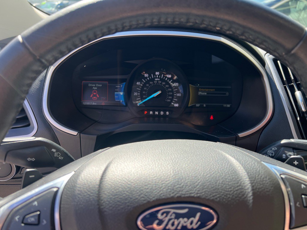 2018 Ford Edge Image 20